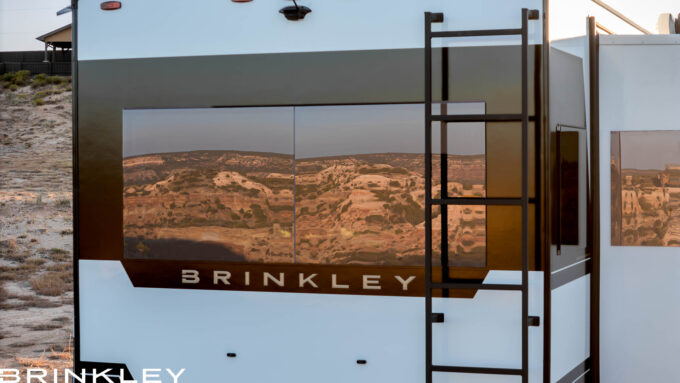 Modern Euro Square Frameless Windows