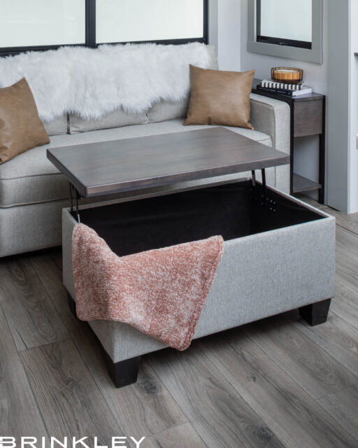 Model Z 2900 Fifth Wheel Ottoman Bench