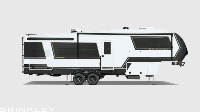 Luxury Fifth Wheel with Bunkhouse with Bunk Beds for Family