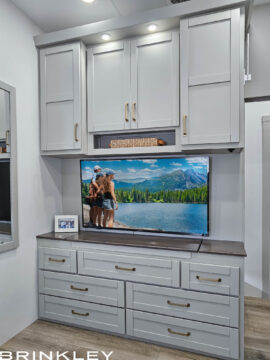 Fifth Wheels with an Office with a Desk