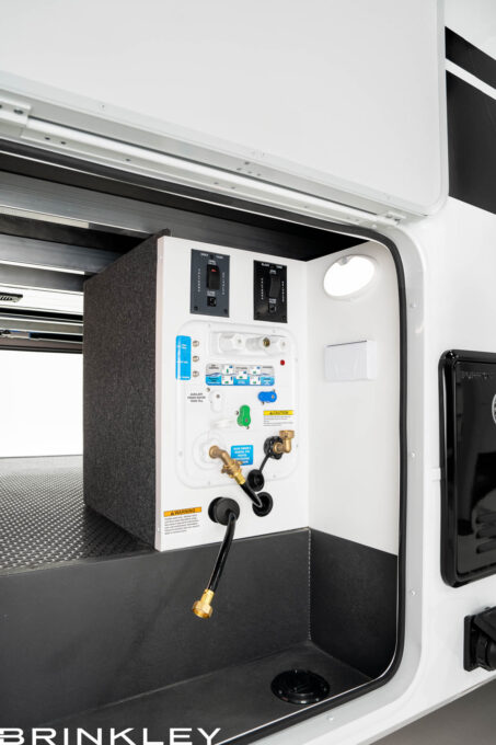 Premium Fifth Wheel Docking Station