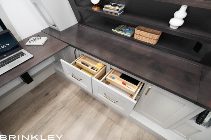 Fifth Wheel Private Office with a Desk