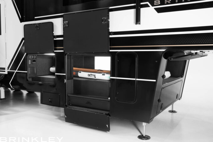 Model G 4155 Fifth Wheels Exterior Campside Mega 3 Way Pass Through Storage 2026 Brinkley RV 7553