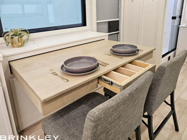 Pull-Out Dining Table Drawer