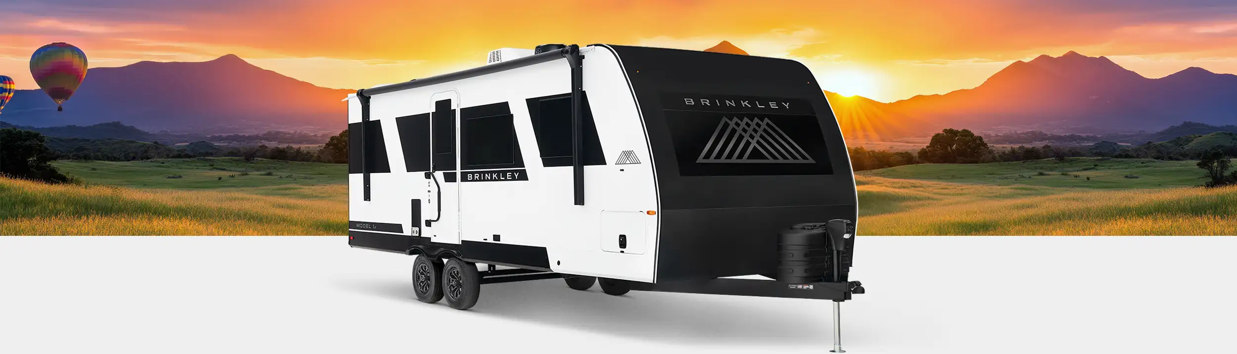 Lightweight Travel Trailers - Half Ton Towable