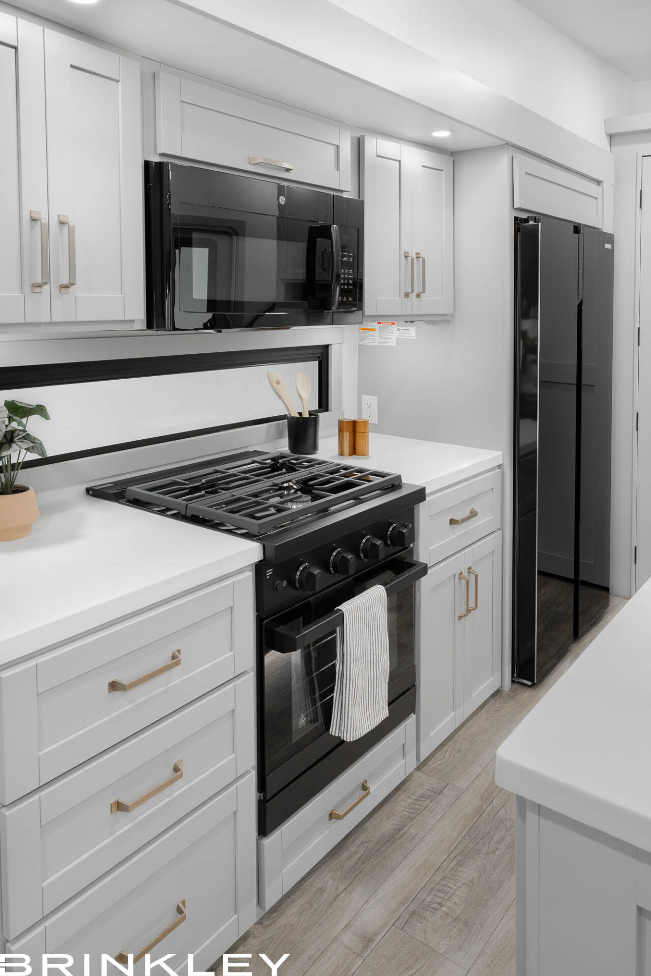 Luxury Fifth Wheel Kitchen - Brinkley Model Z